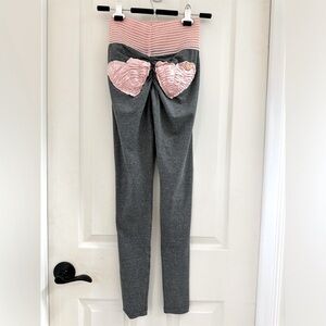 NWOT limited edition cute Booty lounge heart leggings-XS